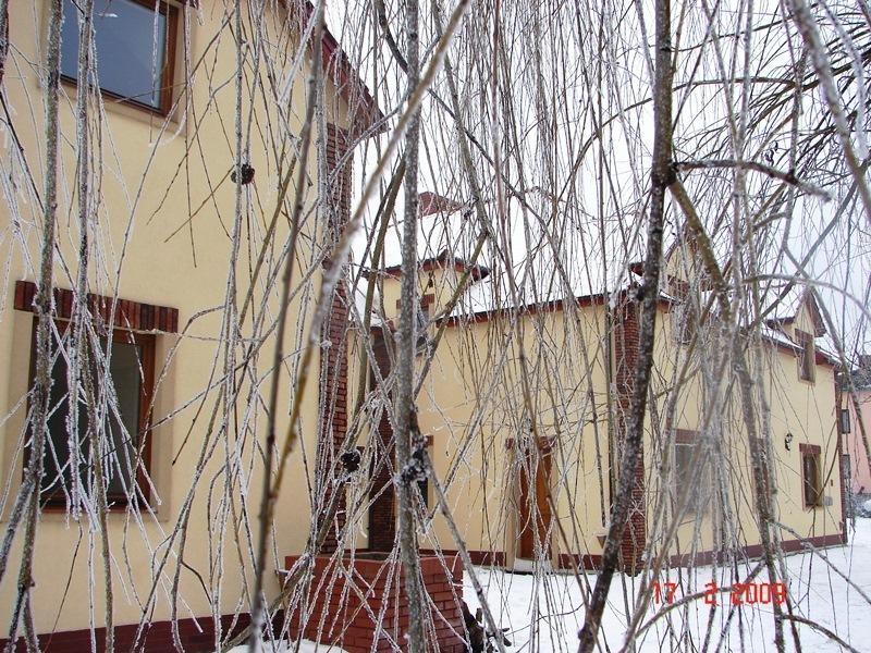 مبيت وإفطار ساندومييش Gosciniec Kocmierzow المظهر الخارجي الصورة